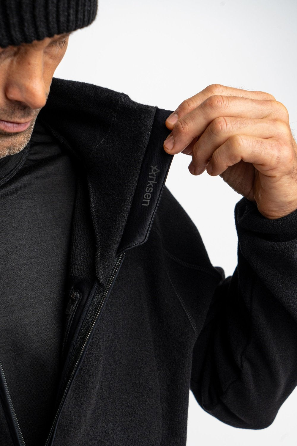 Two-way front zip allows for easy temperature regulation