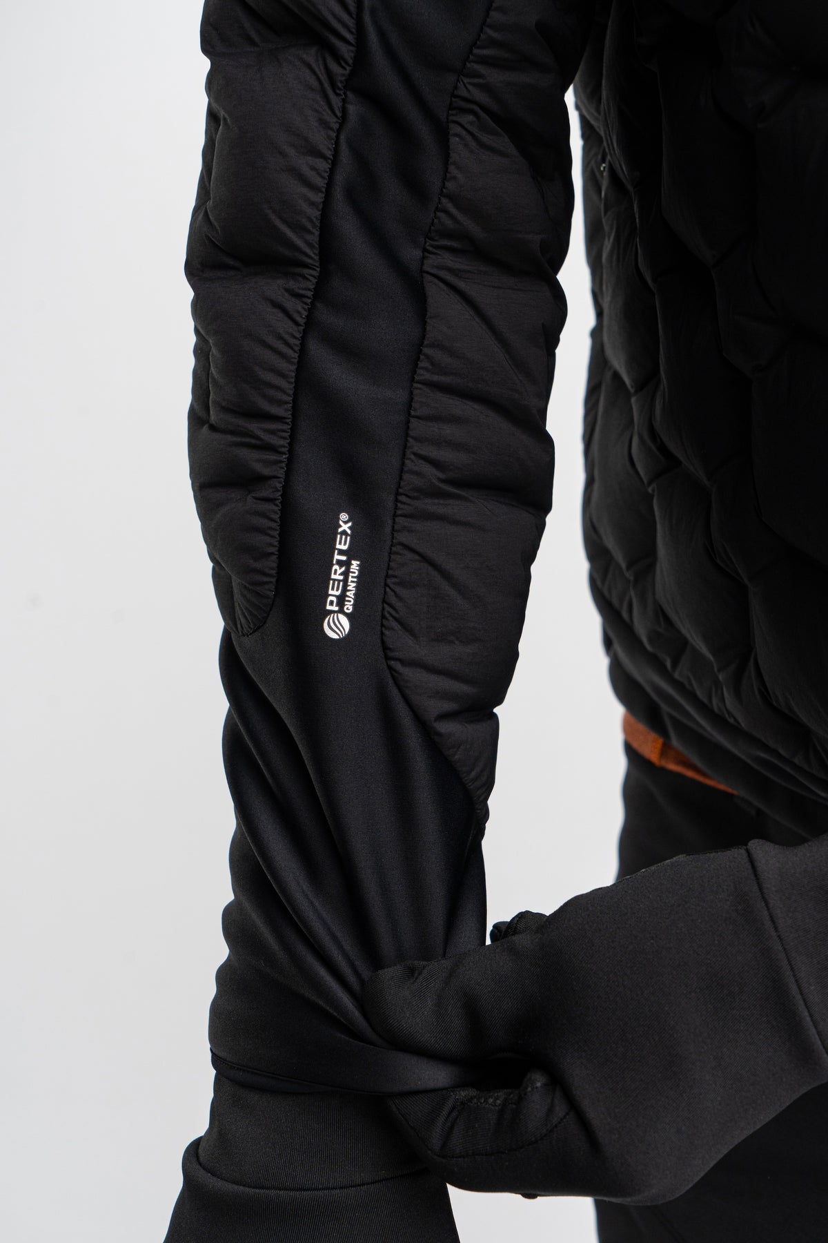 Engineered from Pertex® Quantum 3D loom fabric with stitch-free baffles